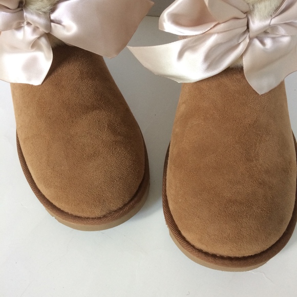 UGG GITA BOW MINI BOOT *NWT - Picture 5 of 8